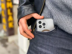 Gear4 Milan Snap for MagSafe Ombre Cell Phone Case