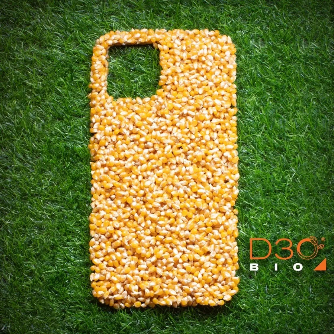 Gear4 Santa Cruz Snap for MagSafe Cell Phone Case Hot