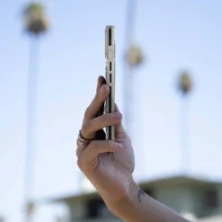 Gear4 Santa Cruz Snap for MagSafe Cell Phone Case Hot